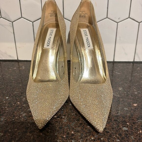 Shoes - Steve Madden Martina-R- gold rhinestones size 8w- stunning sparkling heels